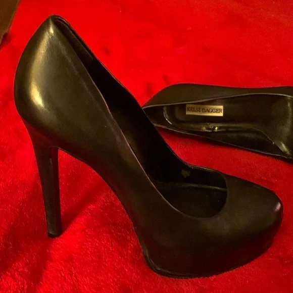 Women’s platform heels. Classic style. - Picture 1 of 5